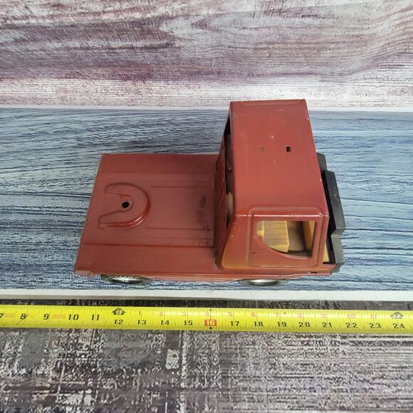 Vintage Nylint Pressed Steel cabover semi parts/repair missing windshield red - Picture 5 of 7